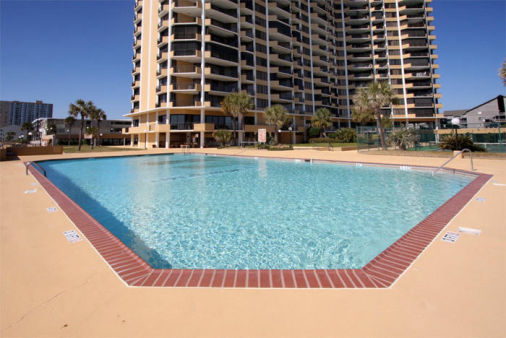 Maisons sur Mer pool